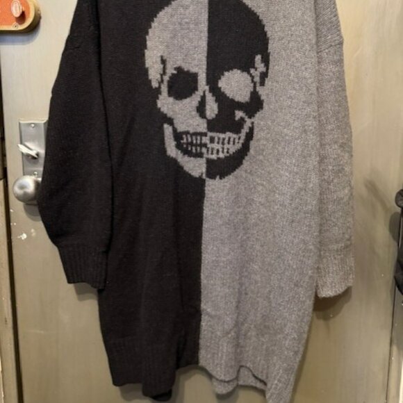 360 Cashmere Pyper Skull two-tone Cashmere Sweater Cardigan - Picture 14 of 16